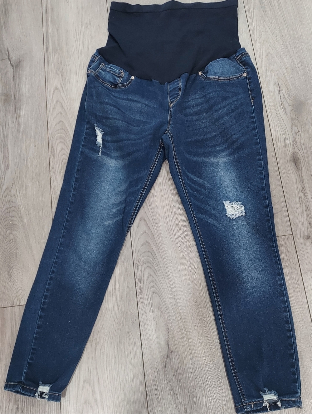 Women’s Dark Blue Stretch Jeans - Unbranded